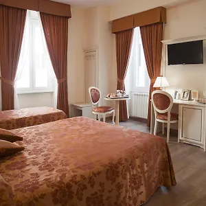 Konukevi Relais Bocca Di Leone